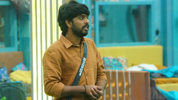 bigg boss hanumantha showed how a plane makes sound kichcha sudeep laugh out loud