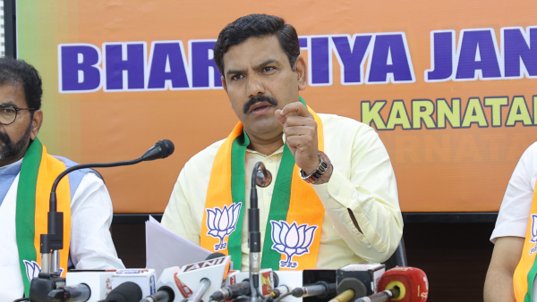 BJP Protests Against Belagavi Congress Session Centenary