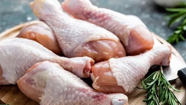 Bank Manager Cheats Farmer by Eating 39 000 Worth of Chicken Viral