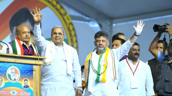 I Will Always Be Behind Siddaramaiah Says DK Shivakumar