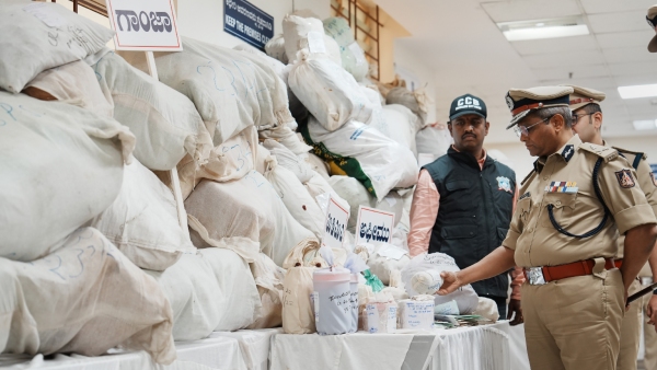 Drug racket in Bengaluru during Christmas and New Year Police on high alert in this regard Drug racket in Bengaluru during Christmas and New Year Police on high alert in this regard