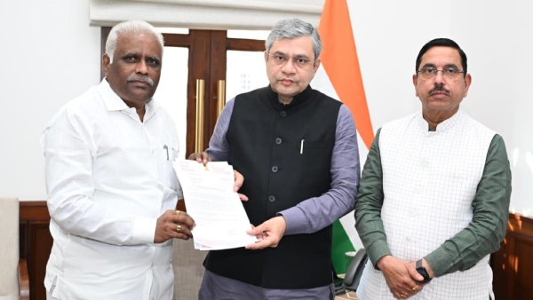 Demand For Another Stop To Pune Hubbballi Vande Bharat Express Train