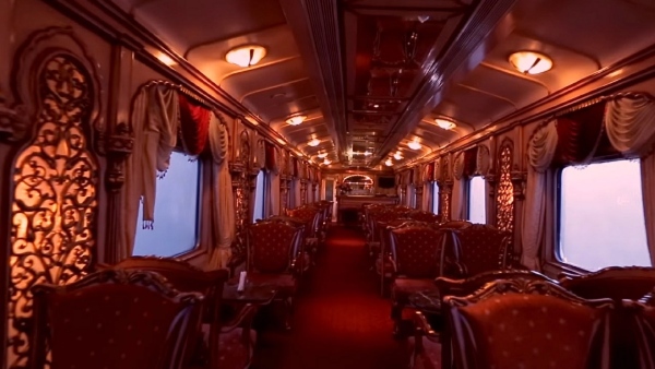Pride of Karnataka Golden Chariot luxury tourist train Here is best plan to spend your vacation