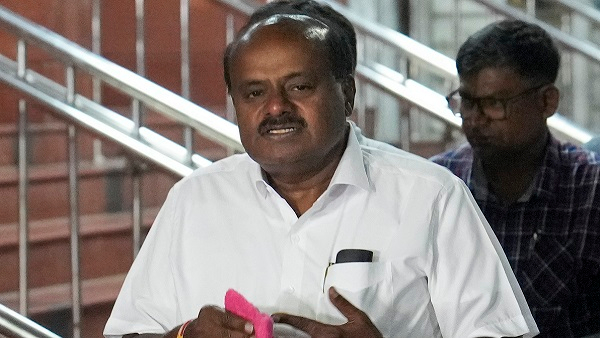 Fake Gandhis Are Flourishing In Belagavi At Expense Of People s Tax Money HD Kumaraswamy