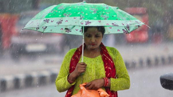 Heavy Rainfall Predicted In Several Karnataka Districts Due To Low Pressure Over Bay Of Bengal