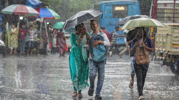 Heavy Rainfall Predicted In Several Karnataka Districts Due To Low Pressure Over Bay Of Bengal