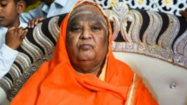 Kodi Mutt Swamiji Remembers S M Krishna s Achievements