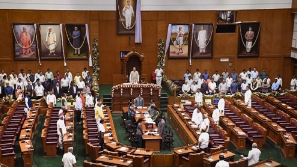 Maharashtra-Karnataka boundary row Belagavi MES protest Shiv Sena joins