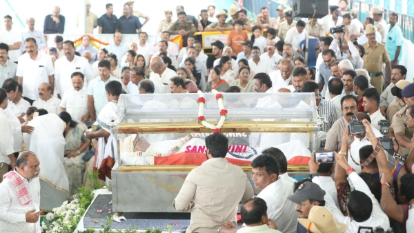 Nikhil Recalls SM Krishna s Profound Influence On Young Leaders In Karnataka Politics