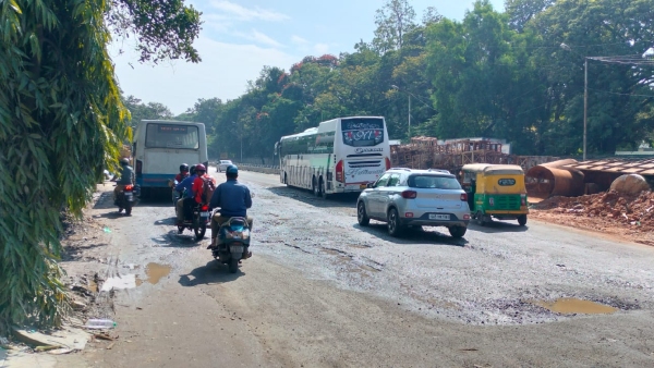 BBMP has collected crores of rupees in property tax has not even closed potholes in Bengaluru BBMP has collected crores of rupees in property tax has not even closed potholes in Bengaluru