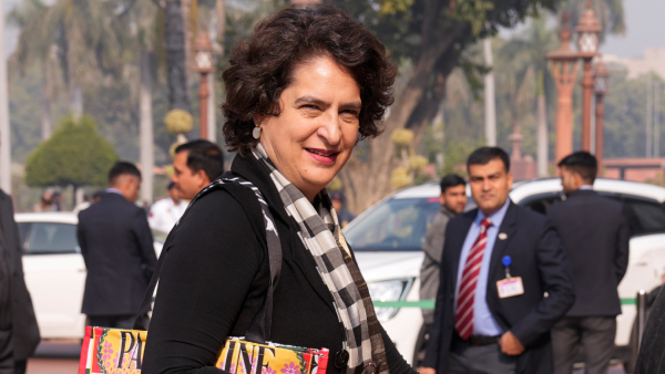 Why did new MP Priyanka Gandhi Vadra bring a Palestine bag to Parliament Why did new MP Priyanka Gandhi Vadra bring a Palestine bag to Parliament