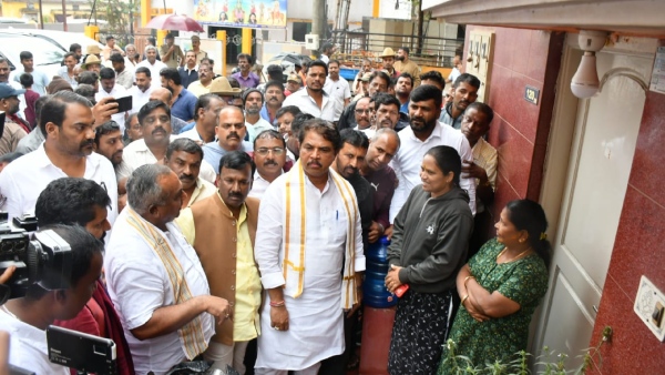 Zameer Ahmed Khan Orders Notice Issuance on Waqf Land Seizures in Every District R Ashok Zameer Ahmed Khan Orders Notice Issuance on Waqf Land Seizures in Every District R Ashok