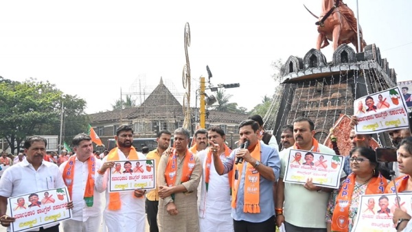 Current Political Issues in India Democracy Governance Election Updates And Accountability