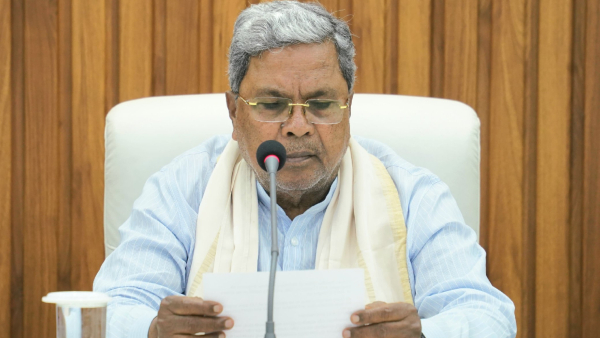 CM Siddaramaiah Pays Tribute To Former PM Manmohan Singh On His Demise