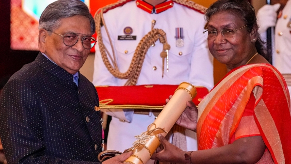 SM Krishna Why did SM Krishna leave Congress and join BJP at the last minute