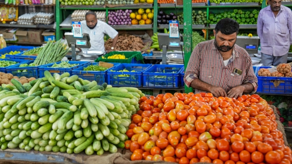Cyclone Rain Vegetables Price Hiked In Bengaluru Market