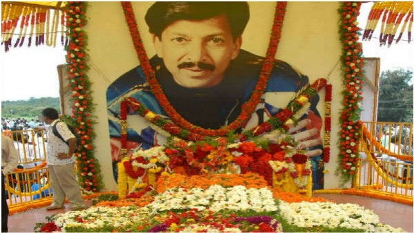Fans Express Anger Over Denial Of Access To Kannada Actor Vishnuvardhan Memorial