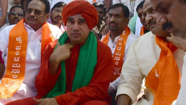 BJP Leader Basanagouda Patil Yatnal Alleges State Rewarded Police For Lathi Charge On Panchamasali Protesters
