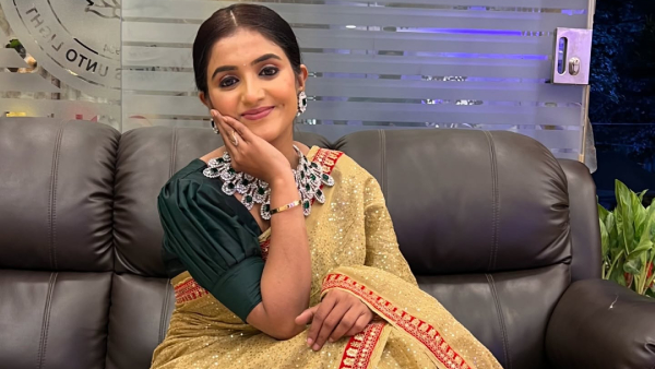 Actress and Anchor Jahnavi Was Cheated By Her Friend