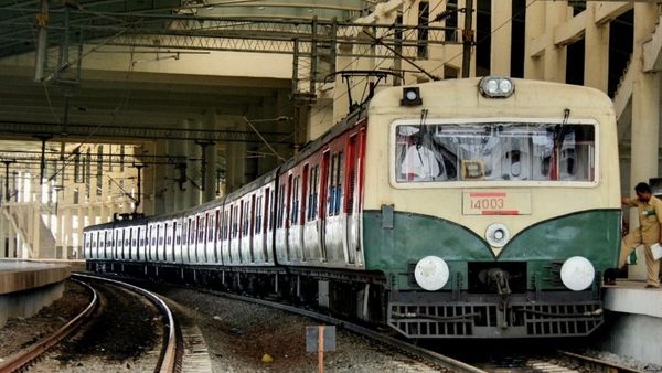 South Western Railway Changes these Express Trains Number from March 2025