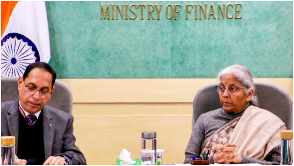 Govt should announce tax cuts for individuals to boost consumption