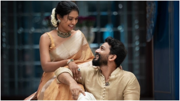 Daali dhananjay invites actress ramya for his wedding