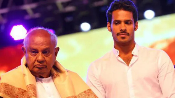 JDS HD Deve Gowda call Meeting on Jan 12 About Nikhil Kumaraswamy as State President JDS HD Deve Gowda call Meeting on Jan 12 About Nikhil Kumaraswamy as State President