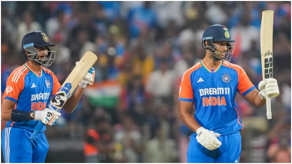 India defeated england by 15 runs to clinch t20 series