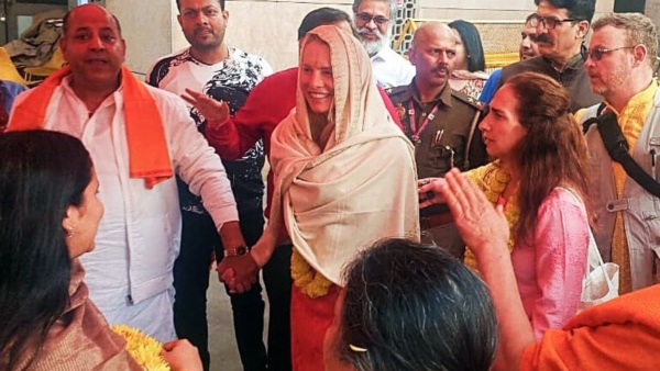 Steve Jobs wife Laurene Powell Jobs Fall Ill At Maha Kumbh Mela