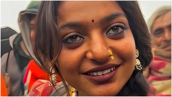 maha kumbh mela 2025 monalisa bhonsle incident