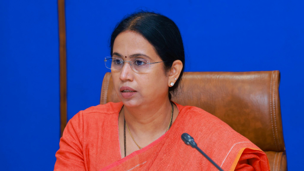Minister Lakshmi Hebbalkar Discharged After Recovery From Road Accident Injuries