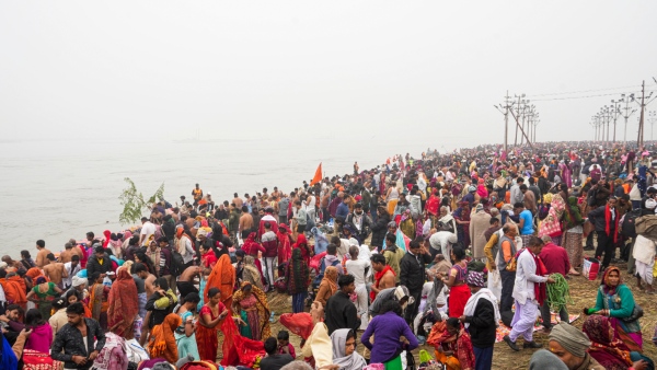 Maha kumbh mela 2025 abu dhabi muslim woman Sally El Azab visit maha kumbh what she said Maha kumbh mela 2025 abu dhabi muslim woman Sally El Azab visit maha kumbh what she said