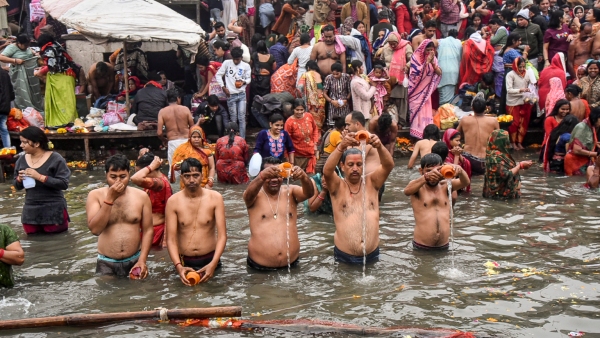 Indian Railways To Operate 13 000 Trains for 50 Days During Maha Kumbh Mela 2025