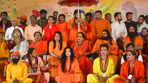 Maha Kumbh Mela 2025 Bollywood Actress Mamta Kulkarni Becomes Mai Mamta Nand Giri
