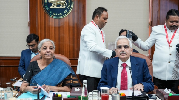 Union Budget 2025 Waqf Amendment Bill Introduced Here Highlights of Session