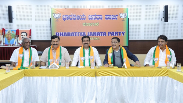 Political Leaders Lose Sight of Public Interest Amid Power Struggles