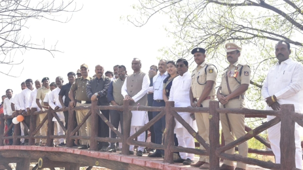 Minister Priyank Kharge Discusses Benefits Of Congress Guarantee Scheme