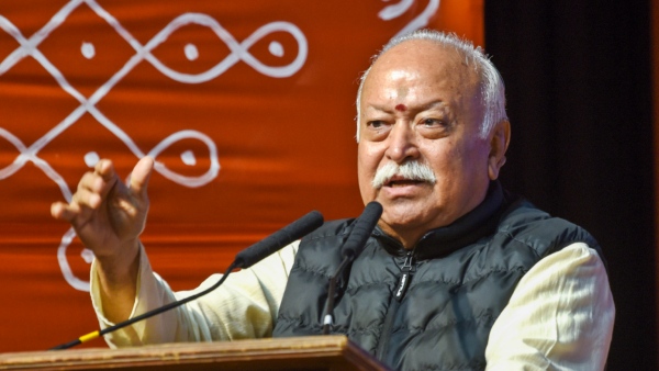 RSS and BJP Plan Maharashtra Model for Delhi Elections AAP in Trouble