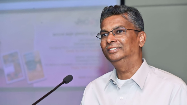 CM Siddaramaiah Attends Dinner Meeting At Satish Jarkiholi House In Absence Of DCM D K Shivakumar CM Siddaramaiah Attends Dinner Meeting At Satish Jarkiholi House In Absence Of DCM D K Shivakumar