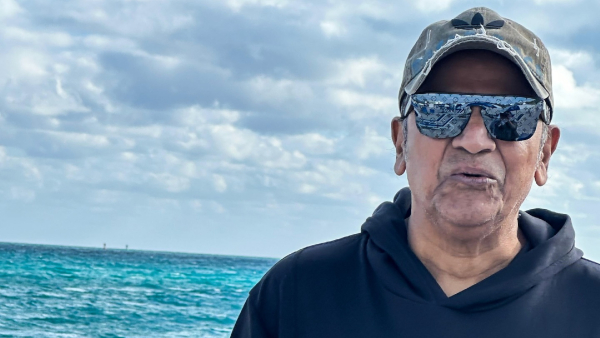 Shivarajkumar Makes Surprise Appearance at ZEE Kannada Saregamapa Programme