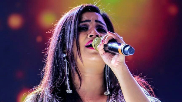 Singer Shreya Ghoshal Not Singing For Kannada Movies Director Nagashekar Statement