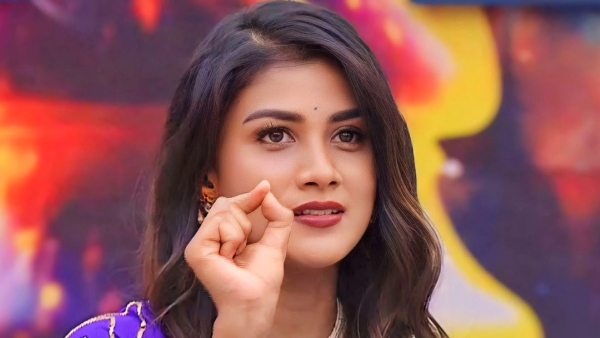 Yamuna Srinidhi vs Gauthami Jadav Truth And Falsehood In Kannada Debate