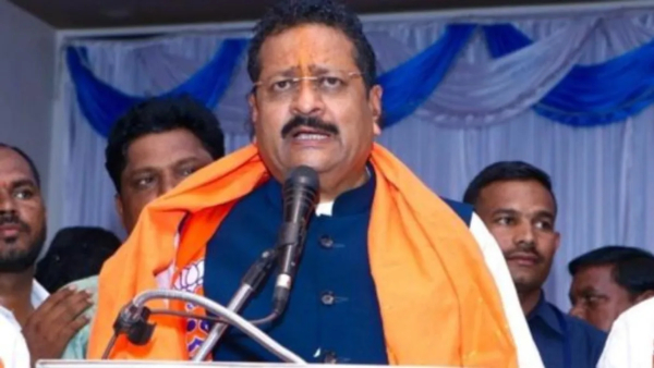 BJP Factional Politics Basanagowda Patil Yatnal New Demand to Bjp High Command