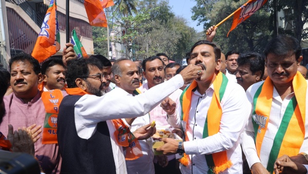 BJP Leader R Ashoka Mocks DK Shivakumar After Congress Defeat In Delhi Election 2025