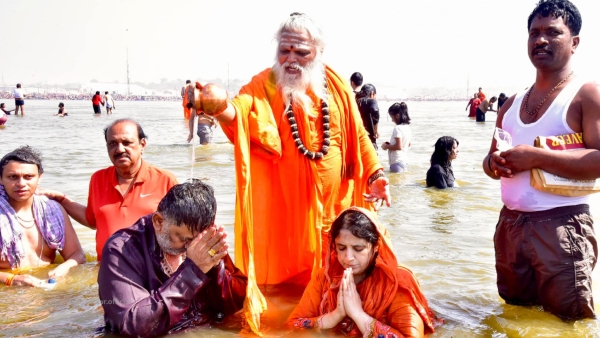 D K Shivakumar s Kumbh Mela Visit Sparks Congress Party Tensions