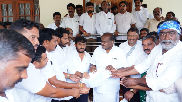 JD S Faces Challenges in Karnataka Amid Political Changes