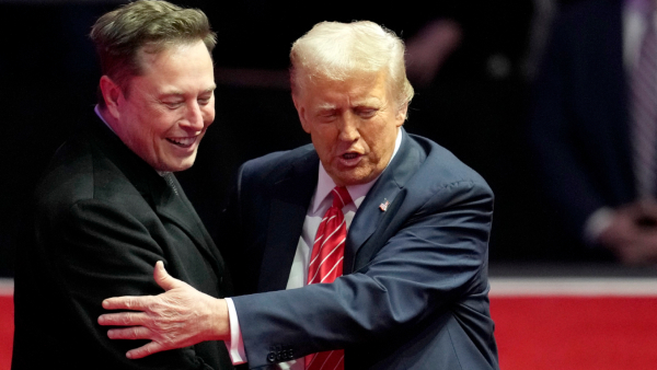 Donald Trump and Elon Musk Meeting Son Jumps on Musks Shoulder