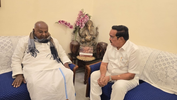 HD Deve Gowda discusses irrigation project with Union Minister CR Patil