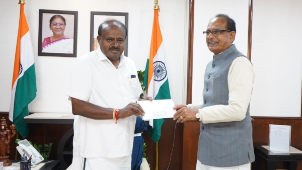 HD Kumaraswamy Hindi imposition on the South Do we need more evidence than this