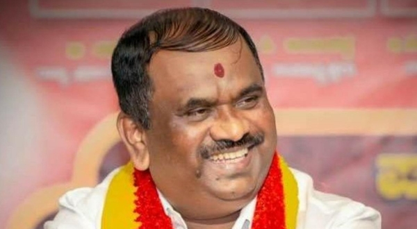 Karave Narayana Gowda warns Marathi goons